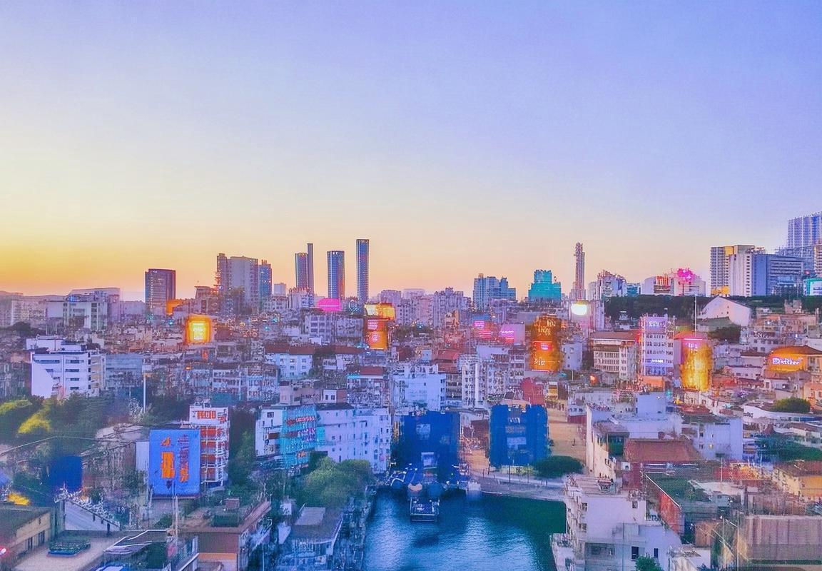 Skype 聊天翻译-HelloWorld Skype 聊天翻译-HelloWorld Skype 聊天翻译